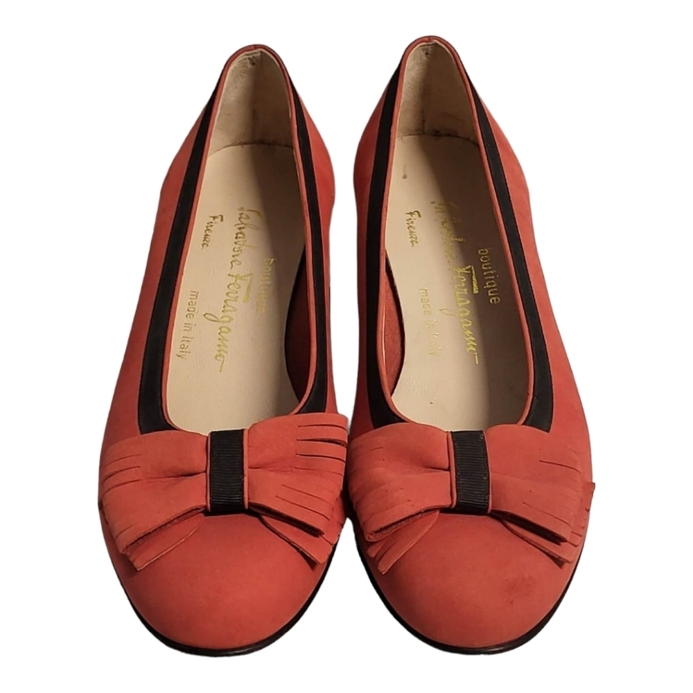 Salvatore Ferragamo Boutique Pink Suede Bow Shoes Sz 7